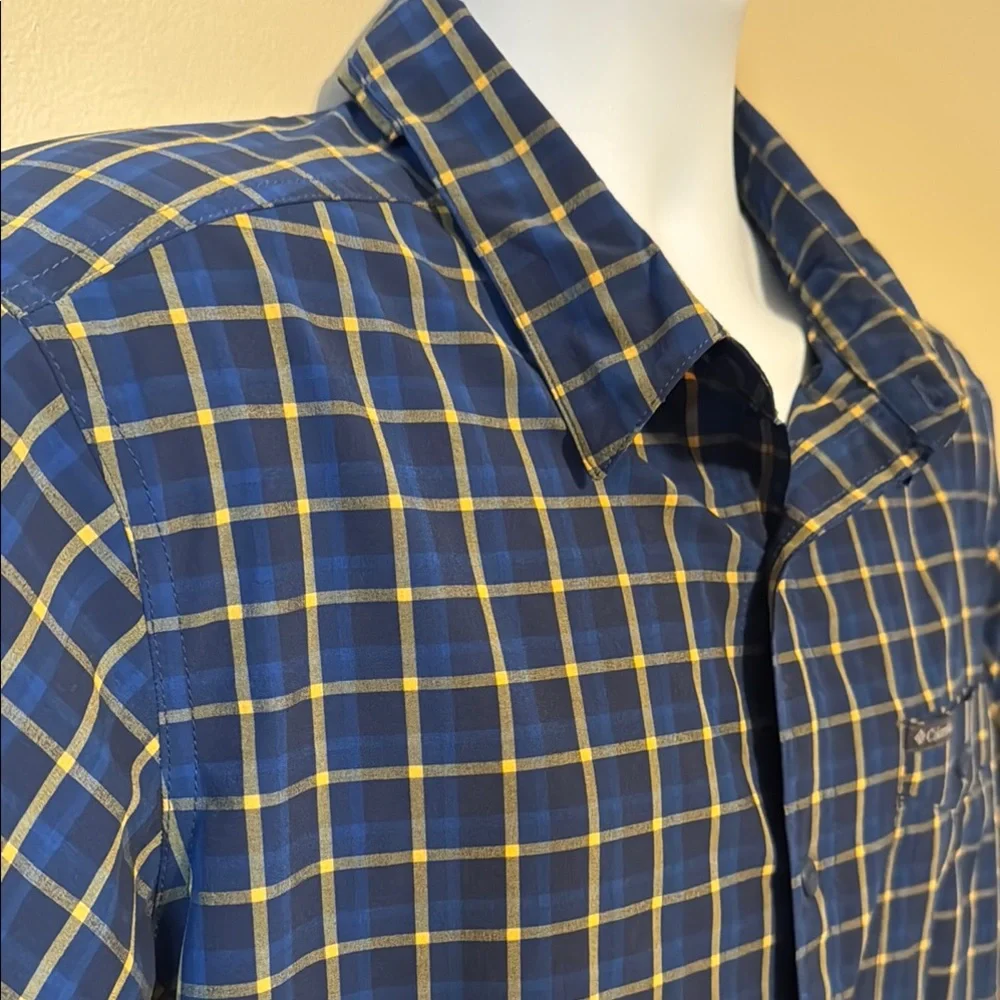 Columbia Blue and Yellow Casual Button Down Shirt - Picture 5 of 11